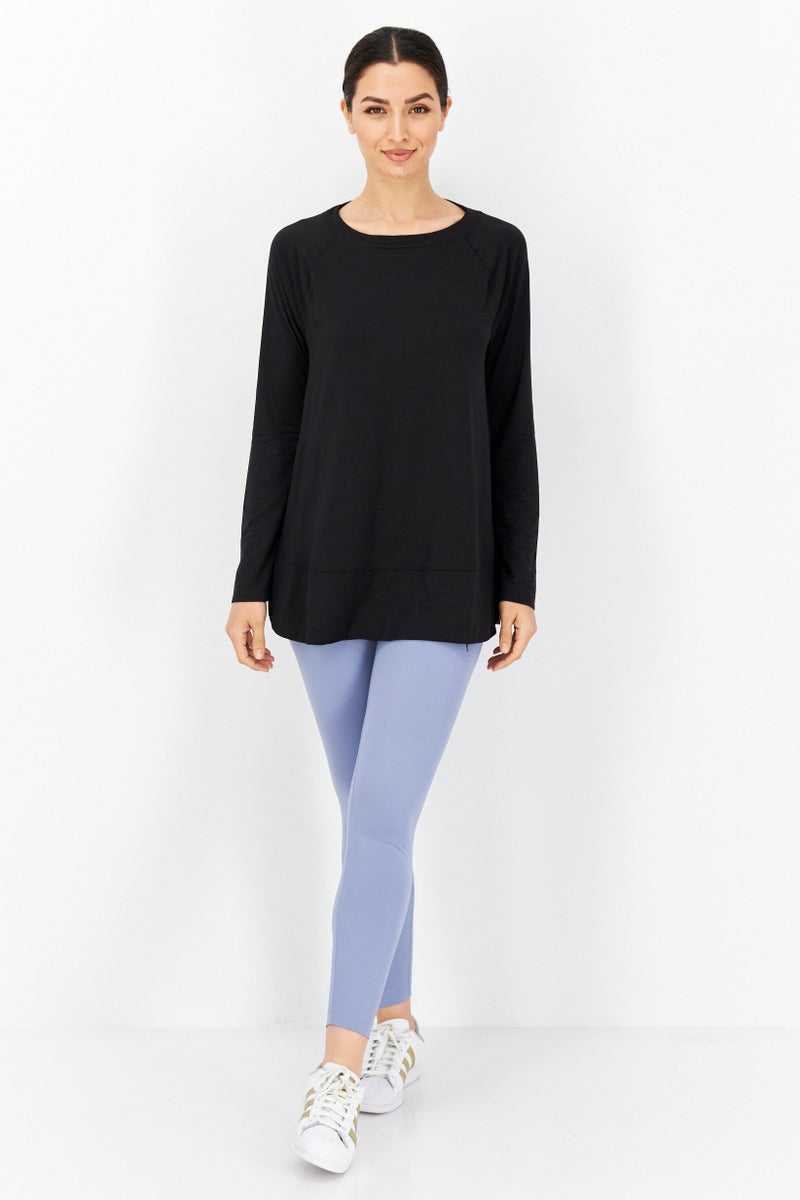 PUMA بلوزة رياضية نسائية بأكمام طويلة مناسبة للجري، سوداء - Image 2